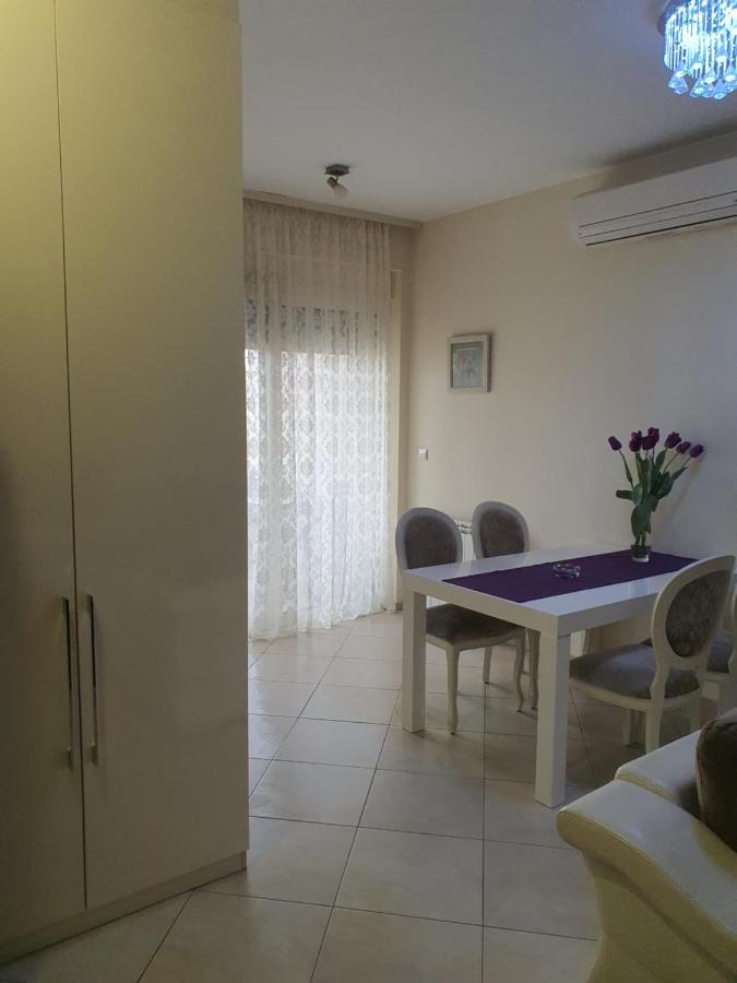 Apartments Soleado Pančevo Esterno foto
